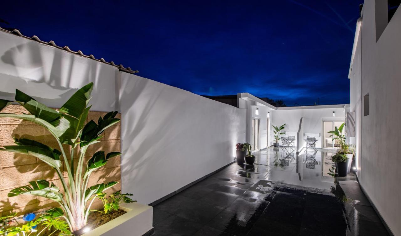 Sunwaves Beach Studio I Ialysos  Luaran gambar